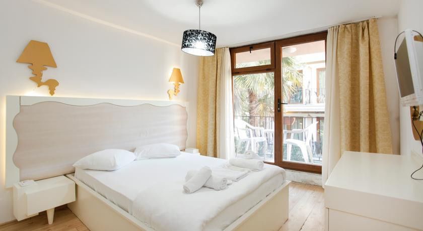 Kumsal Butik Otel Адалар Экстерьер фото